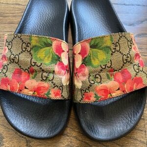 Gucci floral slides 37